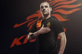 开云注册网址-世乒赛战况：那不勒斯防线稳固，AC米兰进攻受阻，约基奇成最佳